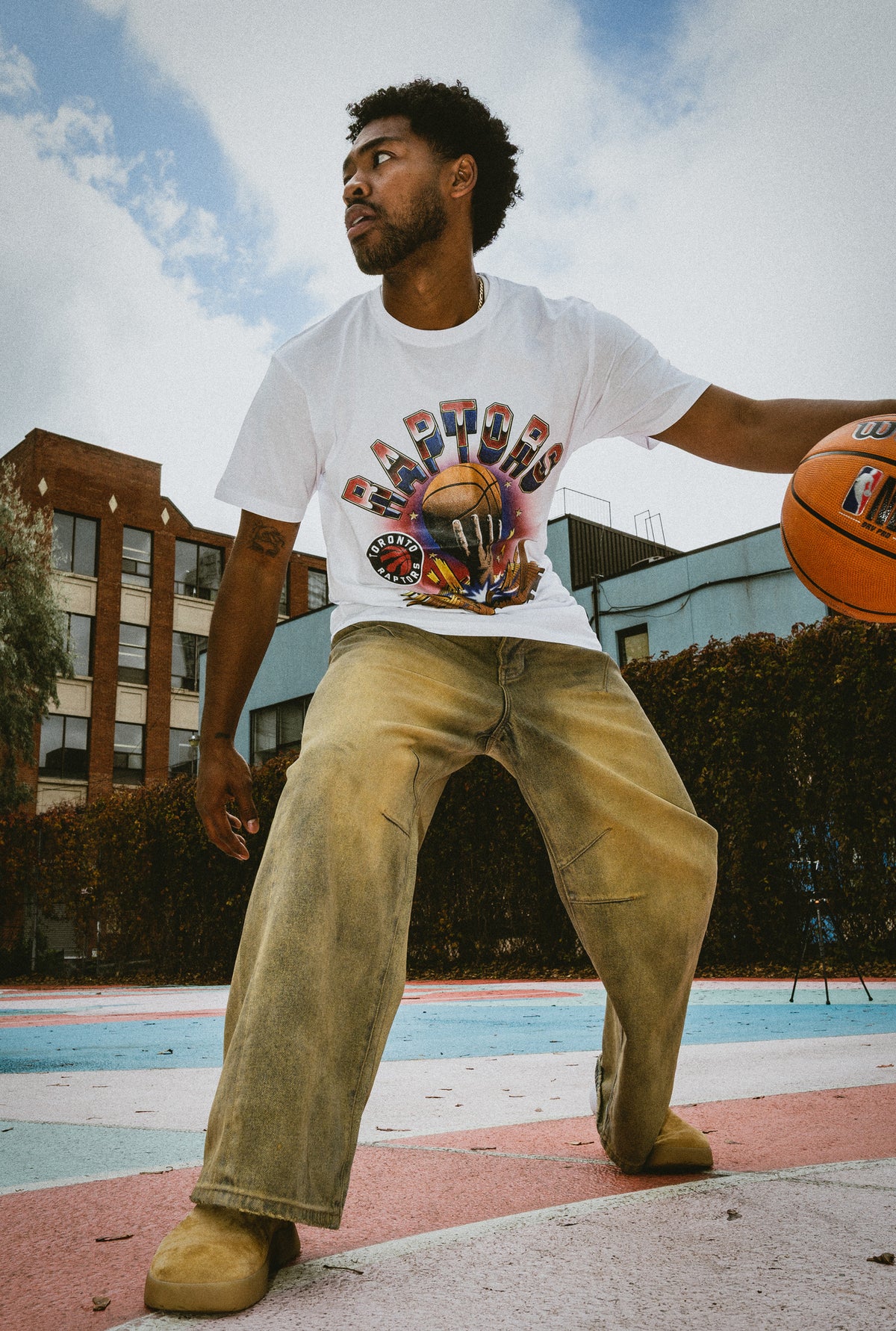 Toronto Raptors Vintage Clubhouse: Break through T-Shirt - White
