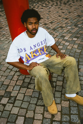 Los Angeles Lakers Vintage Clubhouse: 90's Icon Heavyweight T-Shirt - White