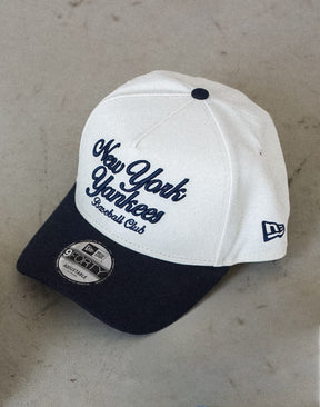 New York Yankees Script 9FORTY Adjustable Cap - Chrome