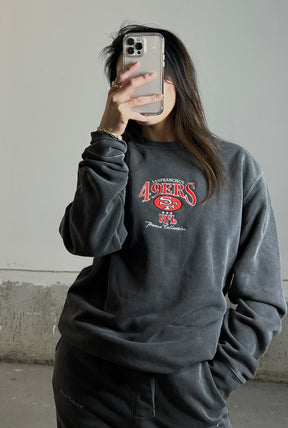 San Francisco 49ers Vintage Embroidered Crewneck - Black