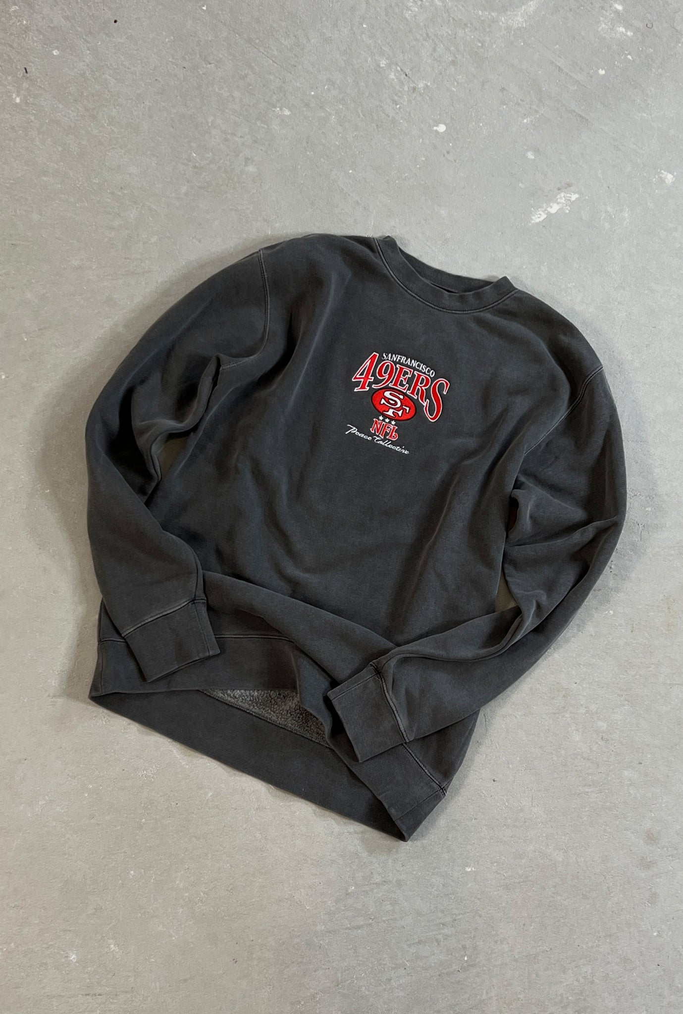 San Francisco 49ers Vintage Embroidered Crewneck - Black