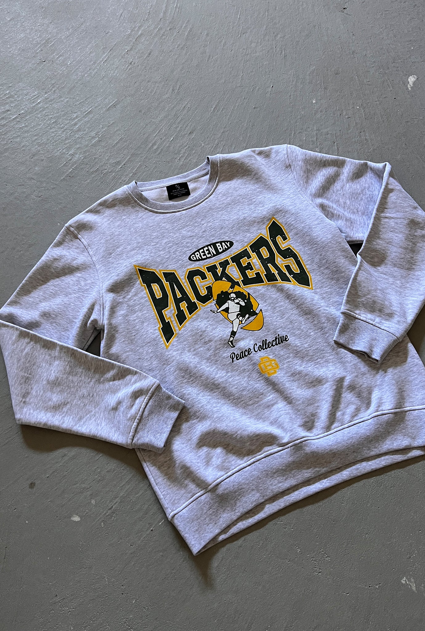 Green Bay Packers Washed Graphic Crewneck - Ash