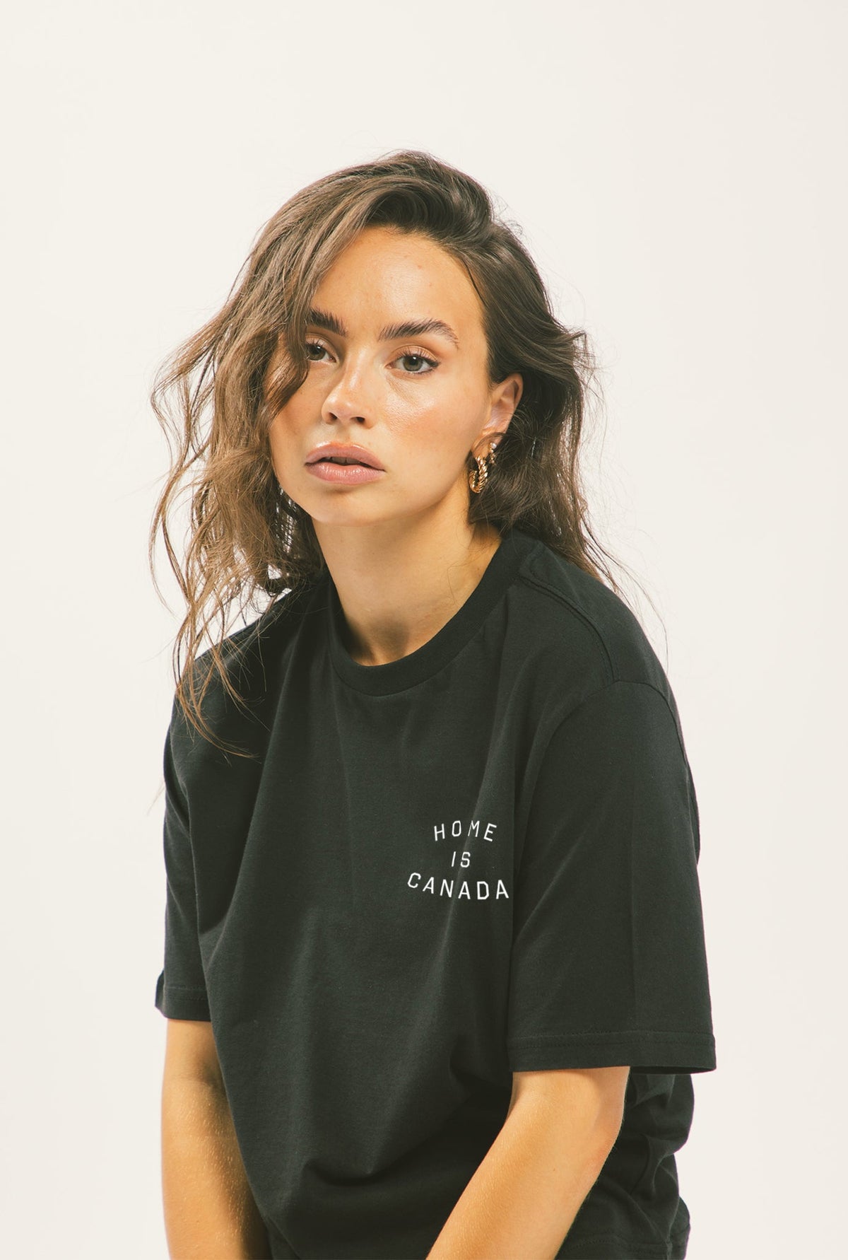 Home is Canada Crescent Cropped T-Shirt - Black