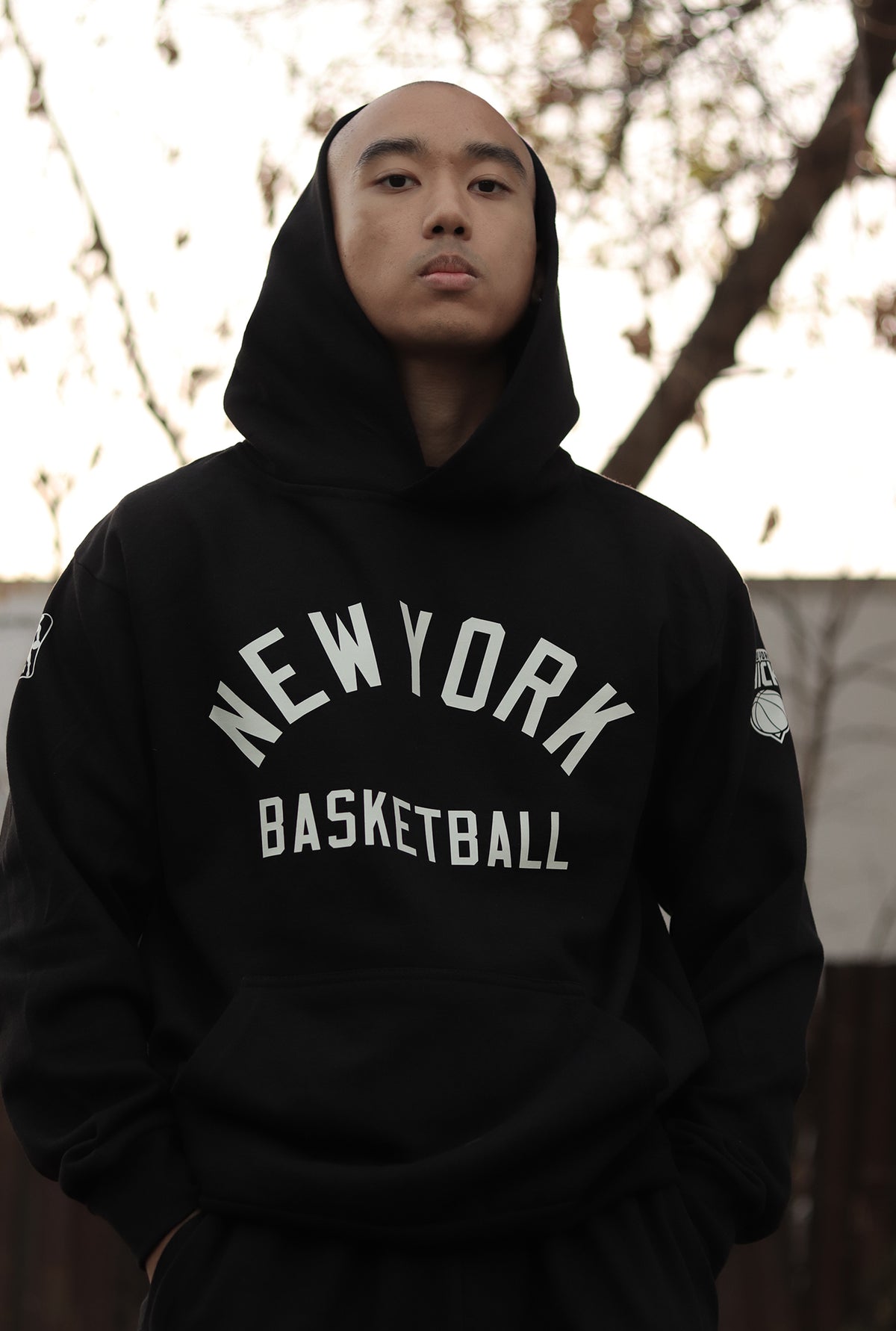 New York Knicks Heavyweight Hoodie - Black