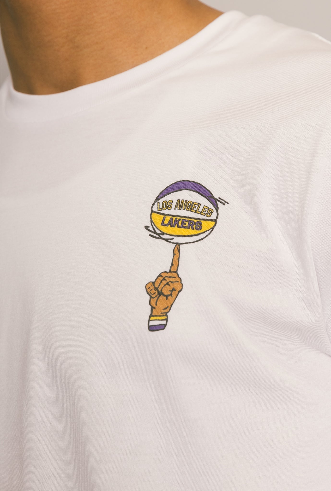 Los Angeles Lakers Spinning Ball T-Shirt - White