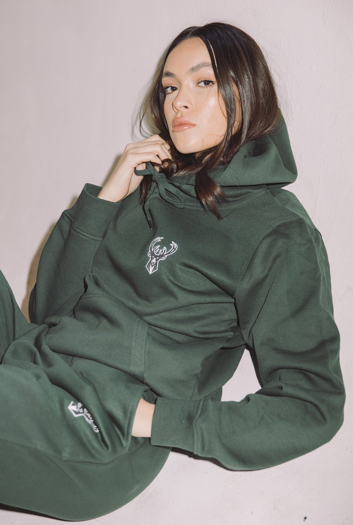Milwaukee Bucks Logo Hoodie - Forest Green