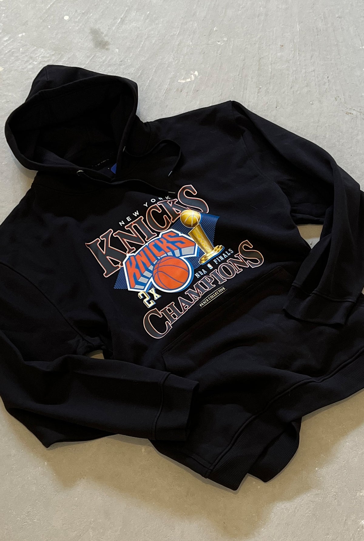 New York Knicks Hoodie - Black