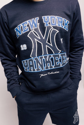 New York Yankees Vintage Washed Crewneck - Navy