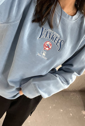 New York Yankees Vintage Embroidered Crewneck - Blue