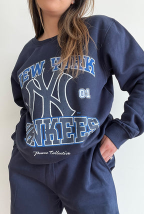 New York Yankees Vintage Washed Crewneck - Navy