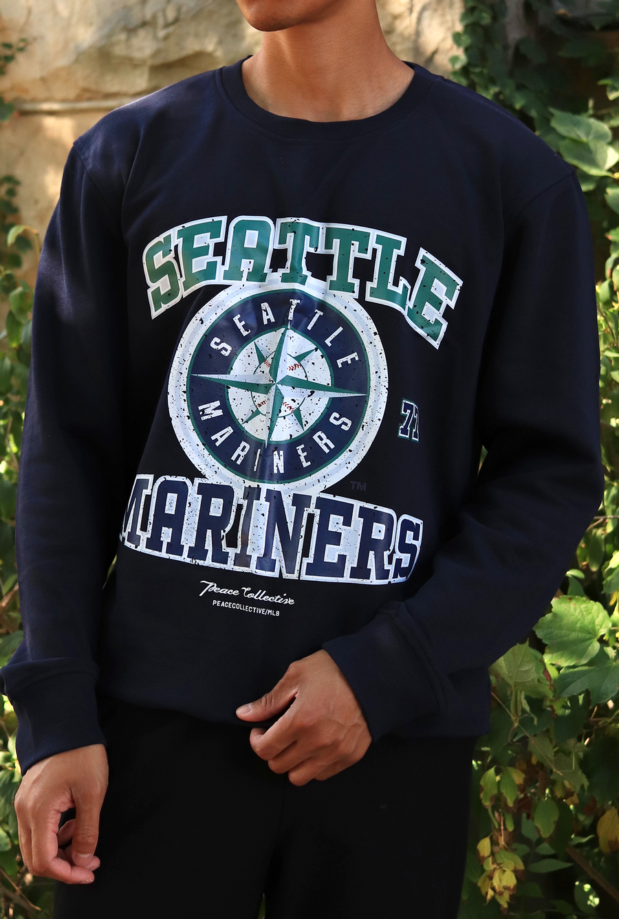 Seattle Mariners Vintage Washed Crewneck Navy