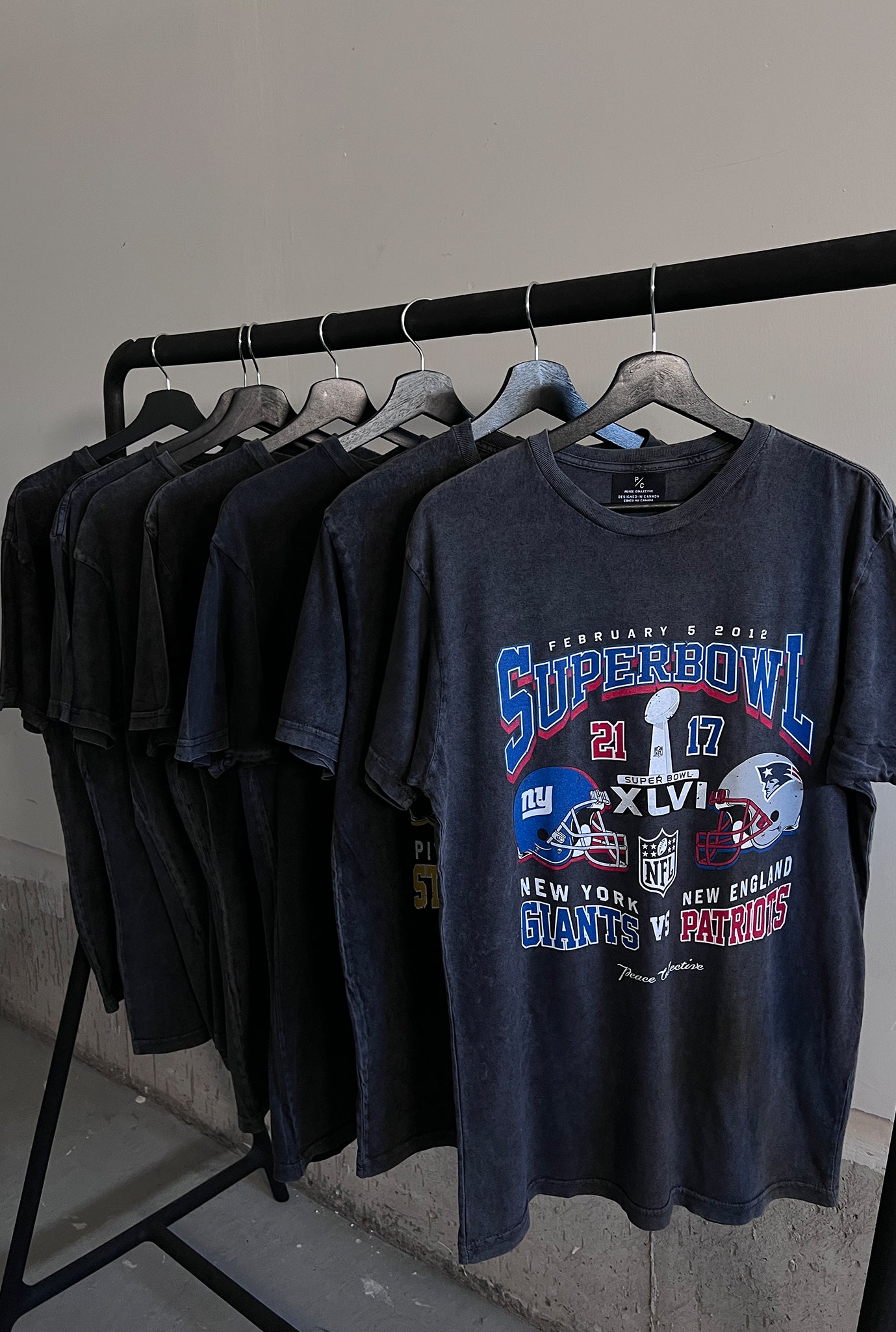 Super Bowl XLVI: New York Giants vs New England Patriots Stonewashed T-Shirt - Black