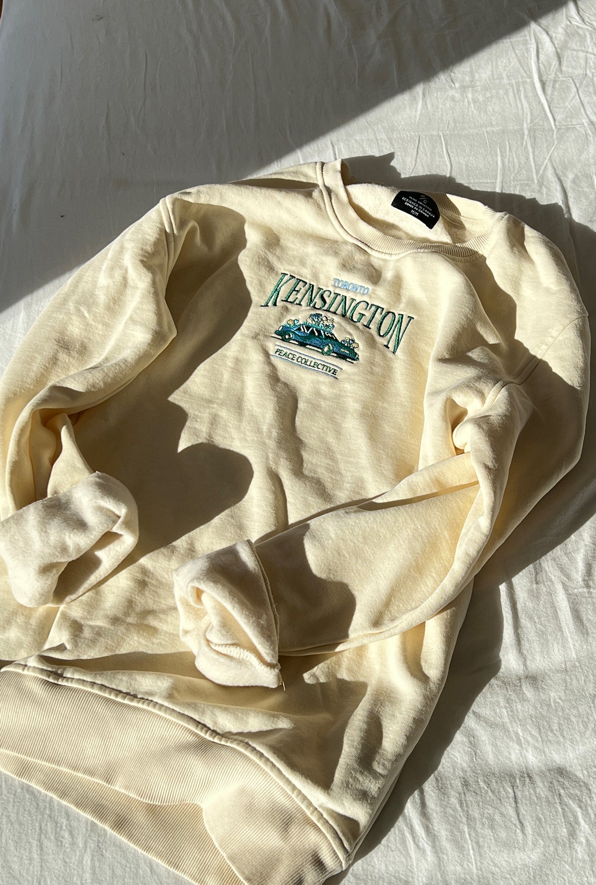 Kensington Market Vintage Crewneck - Ivory