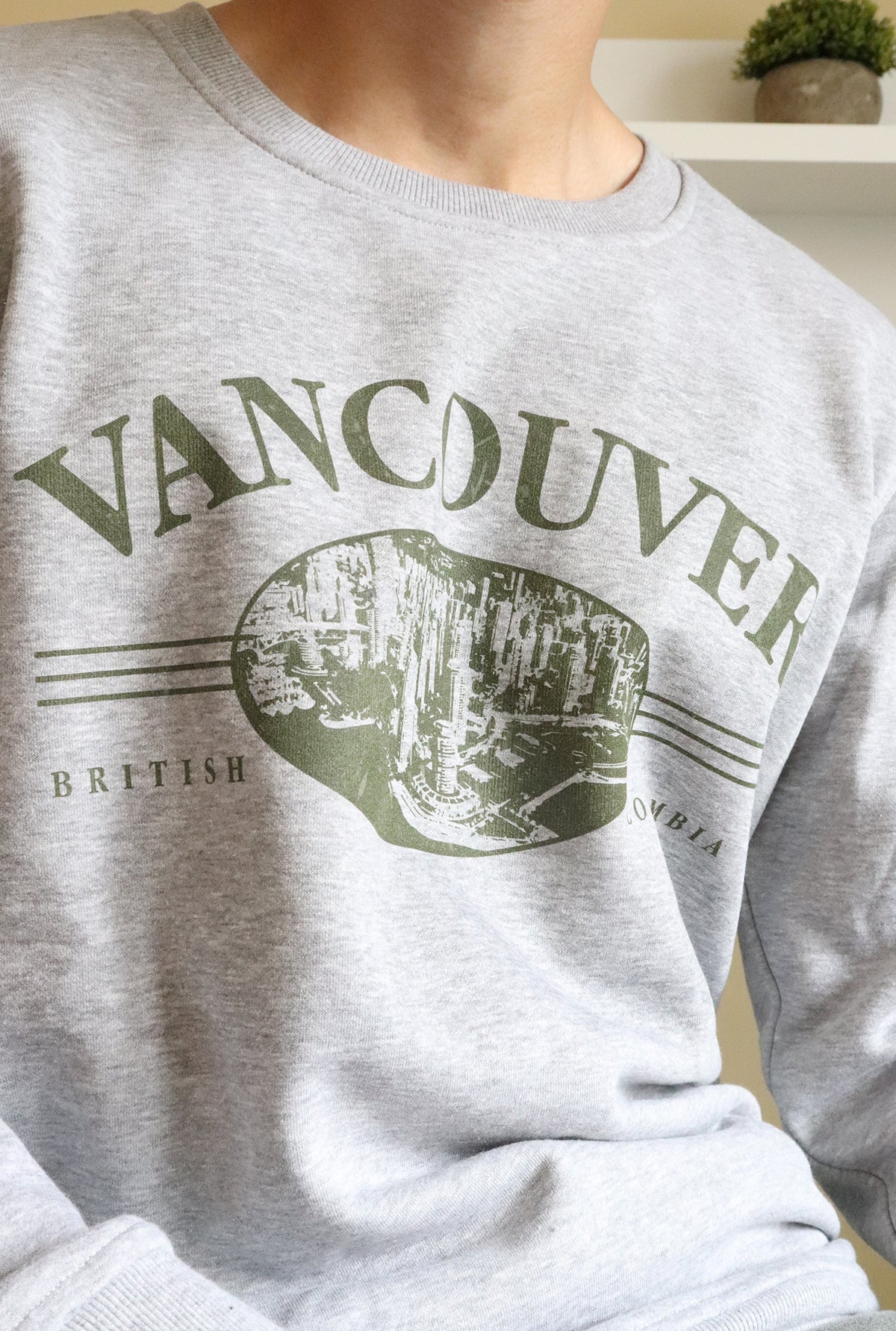 Vancouver Vintage Crewneck - Grey